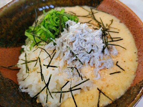 釜揚げしらすの味噌とろろ飯